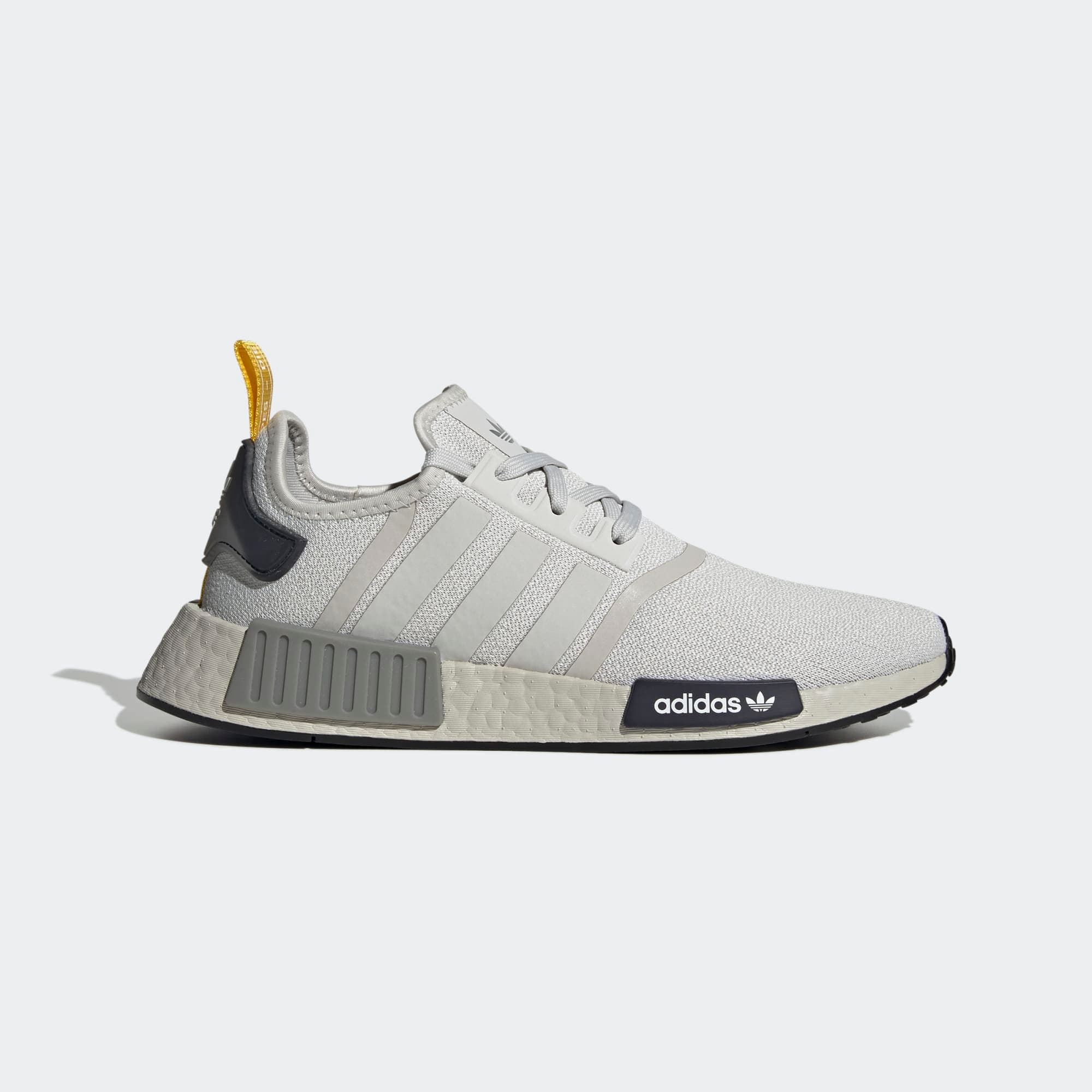 Zapatillas NMD_R1 a $50.000 en adidas